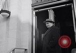 Standbild Dwight Eisenhower im Gespräch mit Martin Lautsprecher United States USA, 1953, aus Sekunde 61 historischem Filmmaterial Videoclip 65675041443