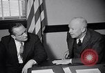 Standbild Dwight Eisenhower Treffen mit William Knowland United States USA, 1953, aus Sekunde 21 historischem Filmmaterial Videoclip 65675041444