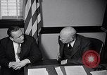 Standbild Dwight Eisenhower Treffen mit William Knowland United States USA, 1953, aus Sekunde 36 historischem Filmmaterial Videoclip 65675041444