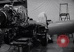 Standbild 1957 Pontiac Firebird 2 Concept Car United States USA, 1956, aus Sekunde 14 historischem Filmmaterial Videoclip 65675041445