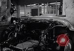 Standbild 1957 Pontiac Firebird 2 Concept Car United States USA, 1956, aus Sekunde 15 historischem Filmmaterial Videoclip 65675041445