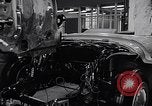 Standbild 1957 Pontiac Firebird 2 Concept Car United States USA, 1956, aus Sekunde 16 historischem Filmmaterial Videoclip 65675041445