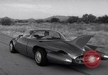 Standbild 1957 Pontiac Firebird 2 Concept Car United States USA, 1956, aus Sekunde 50 historischem Filmmaterial Videoclip 65675041445