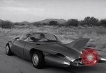 Standbild 1957 Pontiac Firebird 2 Concept Car United States USA, 1956, aus Sekunde 51 historischem Filmmaterial Videoclip 65675041445