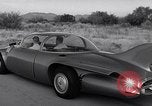 Standbild 1957 Pontiac Firebird 2 Concept Car United States USA, 1956, aus Sekunde 54 historischem Filmmaterial Videoclip 65675041445