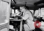 Standbild britische Rover Unternehmen Gas turbine Auto Belgien, 1952, aus Sekunde 37 historischem Filmmaterial Videoclip 65675041447