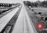 Standbild britische Rover Unternehmen Gas turbine Auto Belgien, 1952, aus Sekunde 48 historischem Filmmaterial Videoclip 65675041447