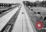 Standbild britische Rover Unternehmen Gas turbine Auto Belgien, 1952, aus Sekunde 50 historischem Filmmaterial Videoclip 65675041447