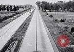 Standbild britische Rover Unternehmen Gas turbine Auto Belgien, 1952, aus Sekunde 51 historischem Filmmaterial Videoclip 65675041447