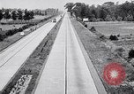 Standbild britische Rover Unternehmen Gas turbine Auto Belgien, 1952, aus Sekunde 53 historischem Filmmaterial Videoclip 65675041447