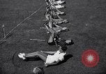 Immagine di Le ragazze di tiro con l'arco Los Angeles California USA, 1937, secondo 30 filmato di repertorio 65675041450