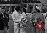 Immagine di Cerimonia di matrimonio Bonneville Oregon USA, 1937, secondo 47 filmato di repertorio 65675041453