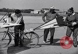 Immagine di Progettato bicicletta Van Nuys California USA, 1937, secondo 29 filmato di repertorio 65675041454
