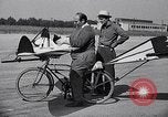 Immagine di Progettato bicicletta Van Nuys California USA, 1937, secondo 37 filmato di repertorio 65675041454