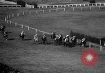 Standbild lady Jockeys Frankreich, 1961, aus Sekunde 34 historischem Filmmaterial Videoclip 65675041461