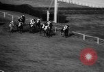 Standbild lady Jockeys Frankreich, 1961, aus Sekunde 38 historischem Filmmaterial Videoclip 65675041461