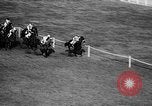 Standbild lady Jockeys Frankreich, 1961, aus Sekunde 41 historischem Filmmaterial Videoclip 65675041461