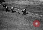 Standbild lady Jockeys Frankreich, 1961, aus Sekunde 52 historischem Filmmaterial Videoclip 65675041461