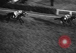 Standbild lady Jockeys Frankreich, 1961, aus Sekunde 62 historischem Filmmaterial Videoclip 65675041461