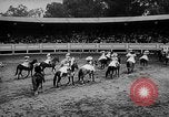 Standbild Charros Mexiko, 1961, aus Sekunde 13 historischem Filmmaterial Videoclip 65675041462