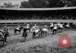 Standbild Charros Mexiko, 1961, aus Sekunde 14 historischem Filmmaterial Videoclip 65675041462