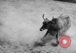 Standbild Charros Mexiko, 1961, aus Sekunde 55 historischem Filmmaterial Videoclip 65675041462