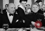 Standbild Evangeline Stand New York City USA, 1946, aus Sekunde 10 historischem Filmmaterial Videoclip 65675041469