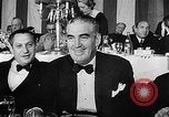 Standbild Evangeline Stand New York City USA, 1946, aus Sekunde 21 historischem Filmmaterial Videoclip 65675041469