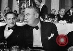 Standbild Evangeline Stand New York City USA, 1946, aus Sekunde 22 historischem Filmmaterial Videoclip 65675041469