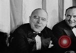 Standbild Evangeline Stand New York City USA, 1946, aus Sekunde 26 historischem Filmmaterial Videoclip 65675041469