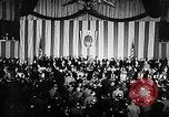 Standbild Evangeline Stand New York City USA, 1946, aus Sekunde 47 historischem Filmmaterial Videoclip 65675041469