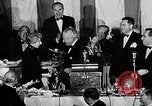 Standbild Evangeline Stand New York City USA, 1946, aus Sekunde 51 historischem Filmmaterial Videoclip 65675041469