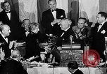 Standbild Evangeline Stand New York City USA, 1946, aus Sekunde 52 historischem Filmmaterial Videoclip 65675041469