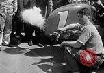 Standbild Rocket angetriebene Rennwagen in Indianapolis Indianapolis Indiana USA, 1946, aus Sekunde 18 historischem Filmmaterial Videoclip 65675041470