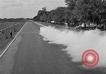 Standbild Rocket angetriebene Rennwagen in Indianapolis Indianapolis Indiana USA, 1946, aus Sekunde 35 historischem Filmmaterial Videoclip 65675041470