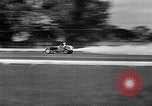 Standbild Rocket angetriebene Rennwagen in Indianapolis Indianapolis Indiana USA, 1946, aus Sekunde 40 historischem Filmmaterial Videoclip 65675041470
