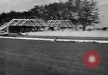 Standbild Rocket angetriebene Rennwagen in Indianapolis Indianapolis Indiana USA, 1946, aus Sekunde 42 historischem Filmmaterial Videoclip 65675041470