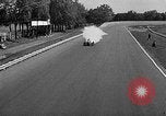 Standbild Rocket angetriebene Rennwagen in Indianapolis Indianapolis Indiana USA, 1946, aus Sekunde 43 historischem Filmmaterial Videoclip 65675041470