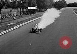 Standbild Rocket angetriebene Rennwagen in Indianapolis Indianapolis Indiana USA, 1946, aus Sekunde 44 historischem Filmmaterial Videoclip 65675041470