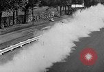 Standbild Rocket angetriebene Rennwagen in Indianapolis Indianapolis Indiana USA, 1946, aus Sekunde 45 historischem Filmmaterial Videoclip 65675041470