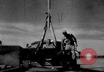 Standbild Rocket powered Sled Muroc California USA, 1948, aus Sekunde 7 historischem Filmmaterial Videoclip 65675041471