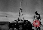Standbild Rocket powered Sled Muroc California USA, 1948, aus Sekunde 10 historischem Filmmaterial Videoclip 65675041471