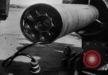 Standbild Rocket powered Sled Muroc California USA, 1948, aus Sekunde 13 historischem Filmmaterial Videoclip 65675041471