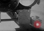 Standbild Rocket powered Sled Muroc California USA, 1948, aus Sekunde 34 historischem Filmmaterial Videoclip 65675041471