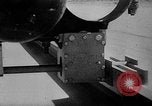 Standbild Rocket powered Sled Muroc California USA, 1948, aus Sekunde 36 historischem Filmmaterial Videoclip 65675041471
