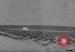 Standbild Rocket powered Sled Muroc California USA, 1948, aus Sekunde 52 historischem Filmmaterial Videoclip 65675041471