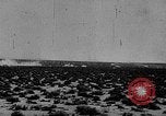 Standbild Rocket powered Sled Muroc California USA, 1948, aus Sekunde 62 historischem Filmmaterial Videoclip 65675041471