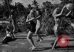 Standbild Pin up Modelle Coral Gables Florida USA, 1948, aus Sekunde 17 historischem Filmmaterial Videoclip 65675041472