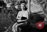 Standbild Pin up Modelle Coral Gables Florida USA, 1948, aus Sekunde 30 historischem Filmmaterial Videoclip 65675041472