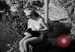 Standbild Pin up Modelle Coral Gables Florida USA, 1948, aus Sekunde 32 historischem Filmmaterial Videoclip 65675041472